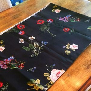🌿🌹NWOT Stunning JoAnn black floral fabric approx 4 1/2 yards